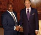 A g., le Président de la République Joseph Kabila Kabange. A dr., le président d